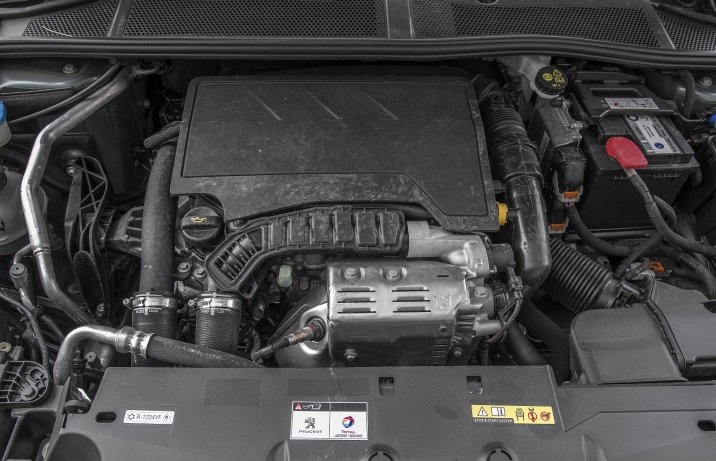 Peugeot 308 SW PureTech 130 KM S&S EAT8 (2022) – silnik