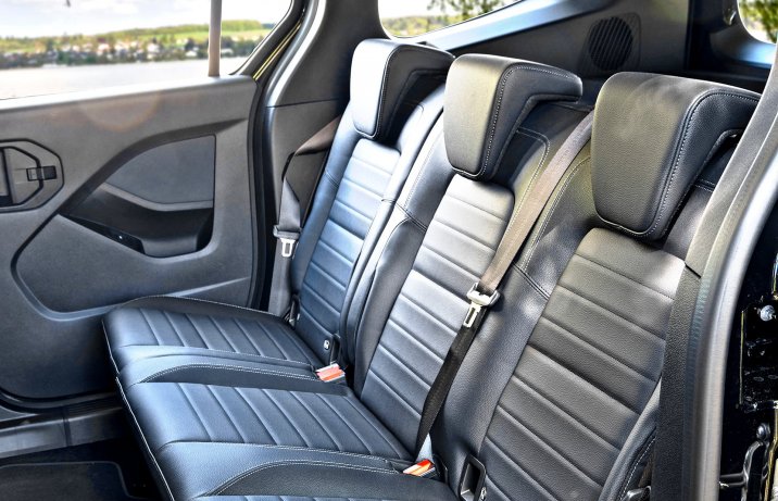 Mercedes klasy T – fotele z tyłu