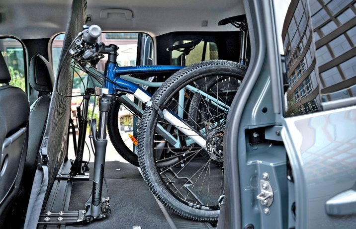 Mercedes klasy T –bagażnik z rowerami