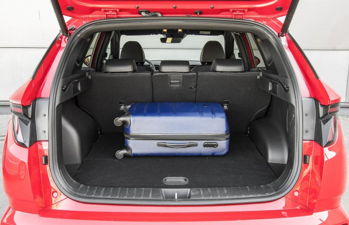 Hyundai Tucson 1.6 T-GDI 6MT 2WD - bagażnik