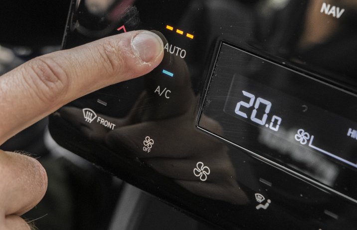 Hyundai Tucson 1.6 T-GDI 6MT 2WD - klimatyzacja automatyczna