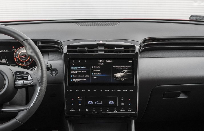 Hyundai Tucson 1.6 T-GDI 6MT 2WD - ekran systemu multimedialnego