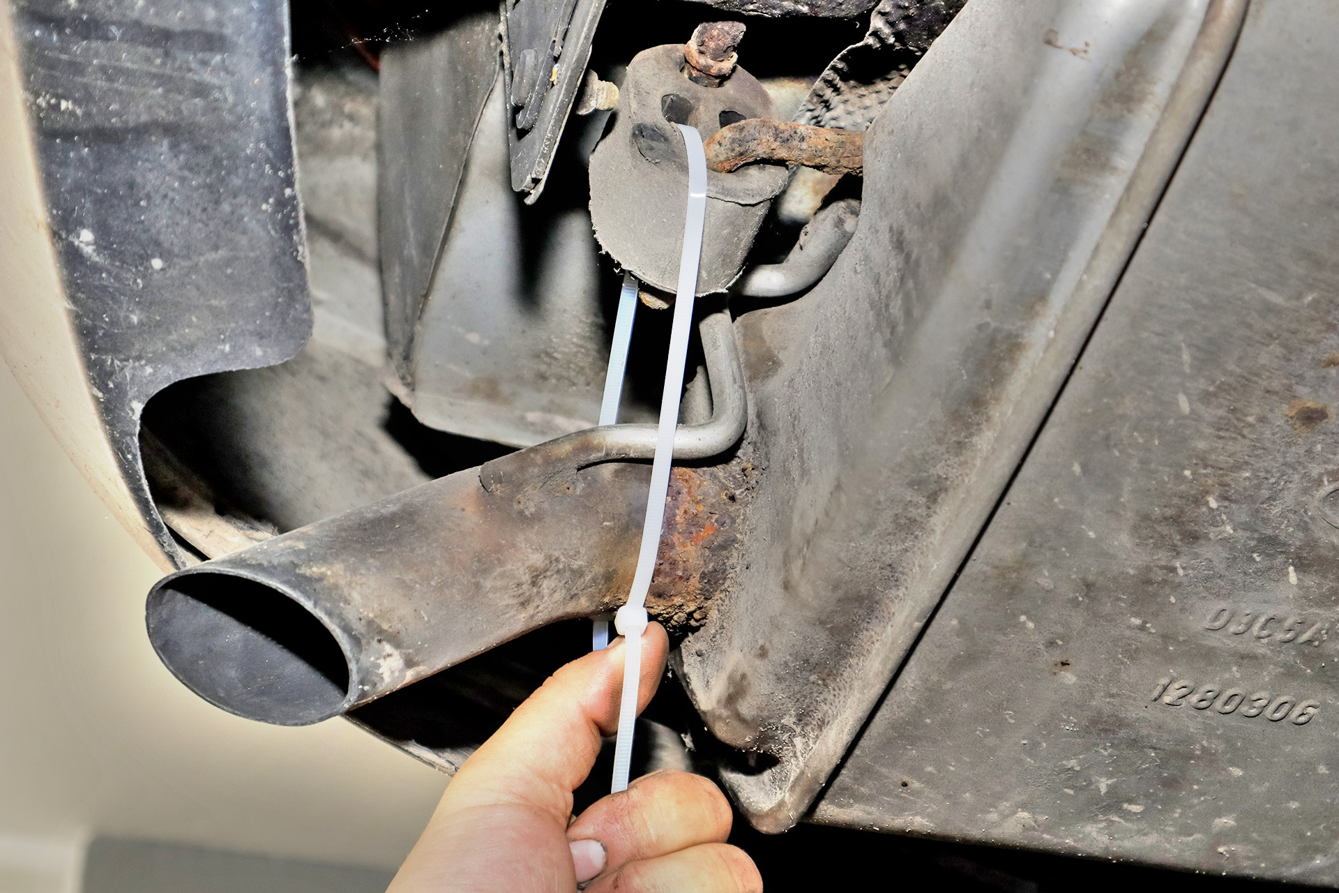 zabezpieczenie wydechu