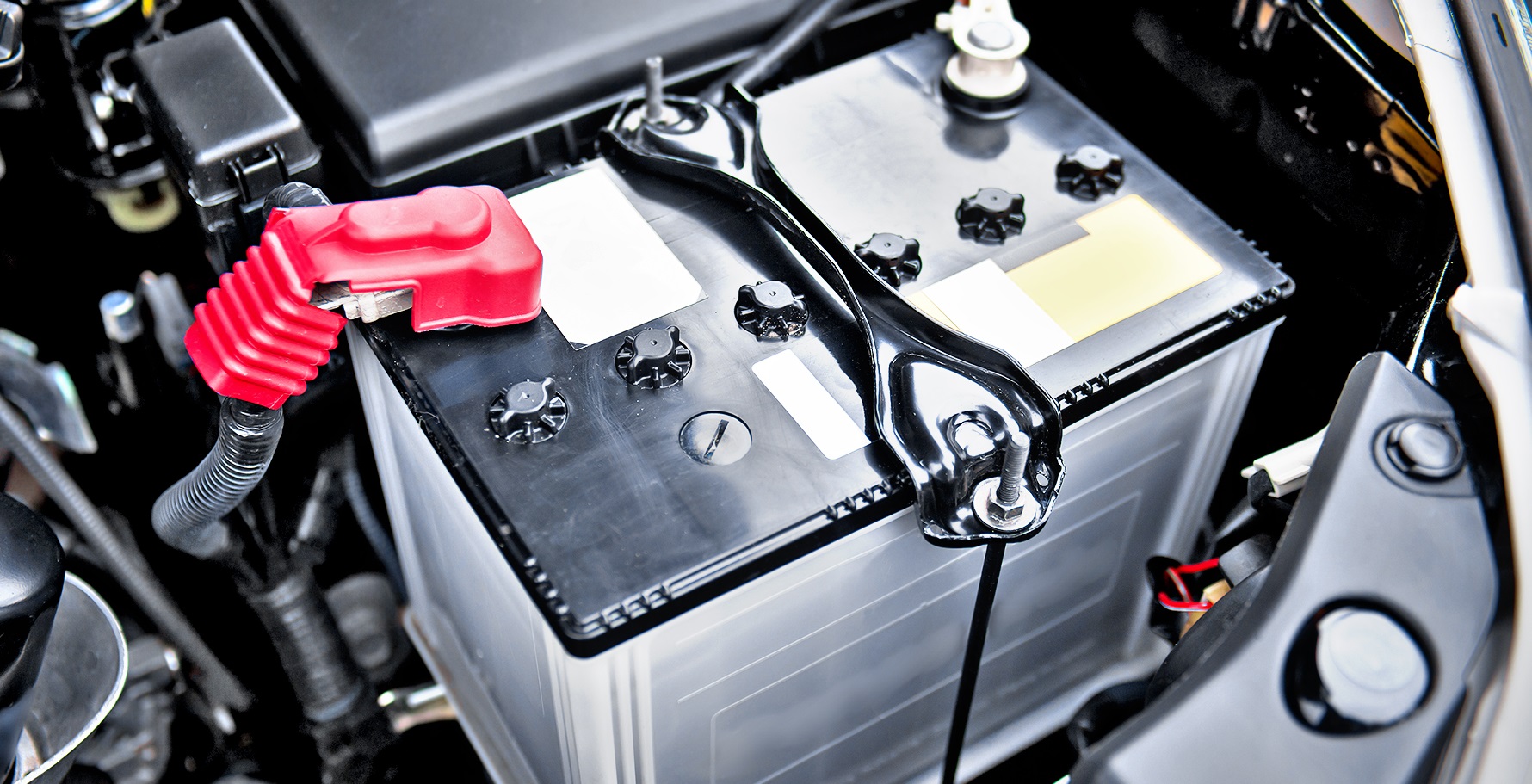 mocowanie akumulatora