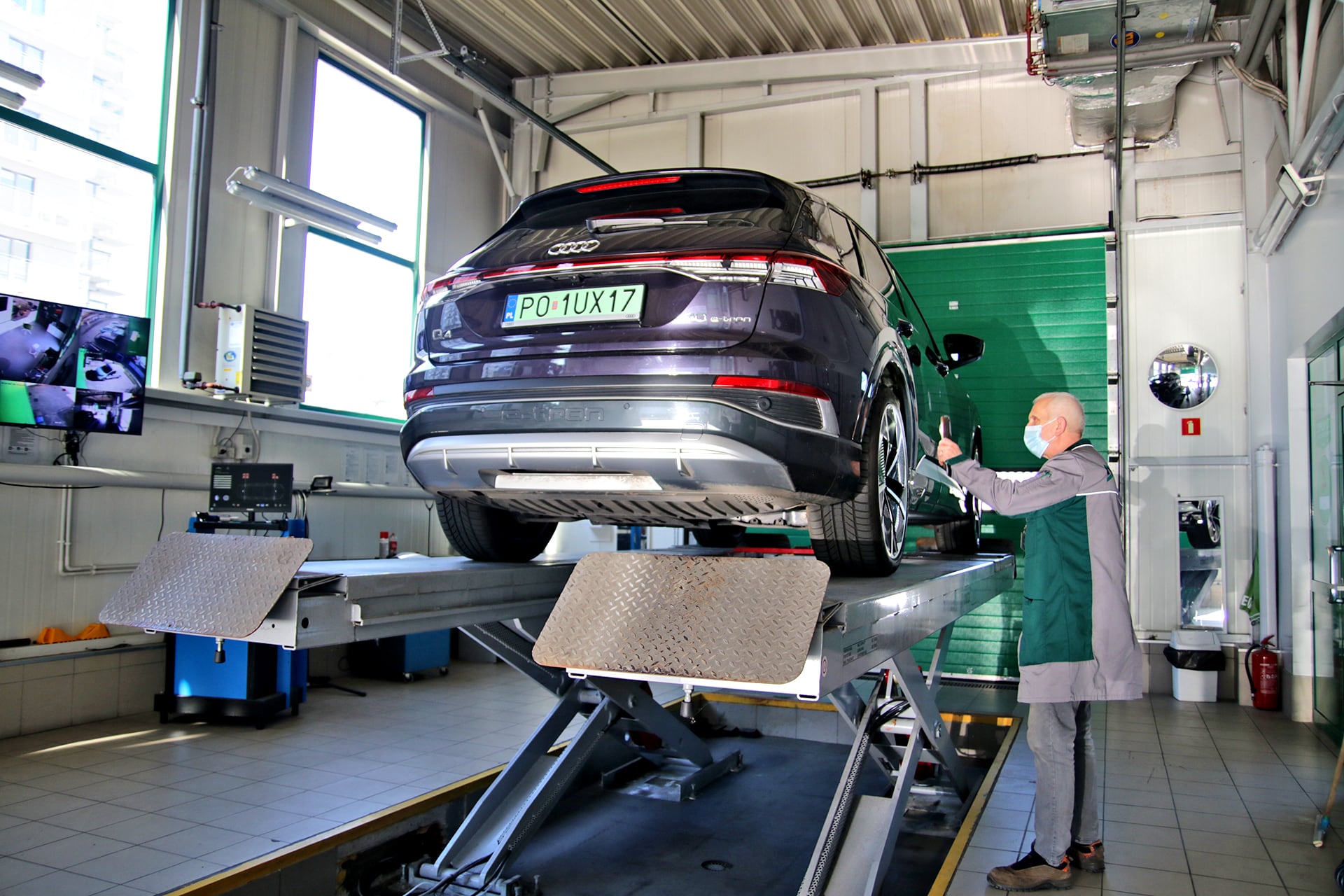 Audi Q4 e-tron 40 S line – na podnośniku