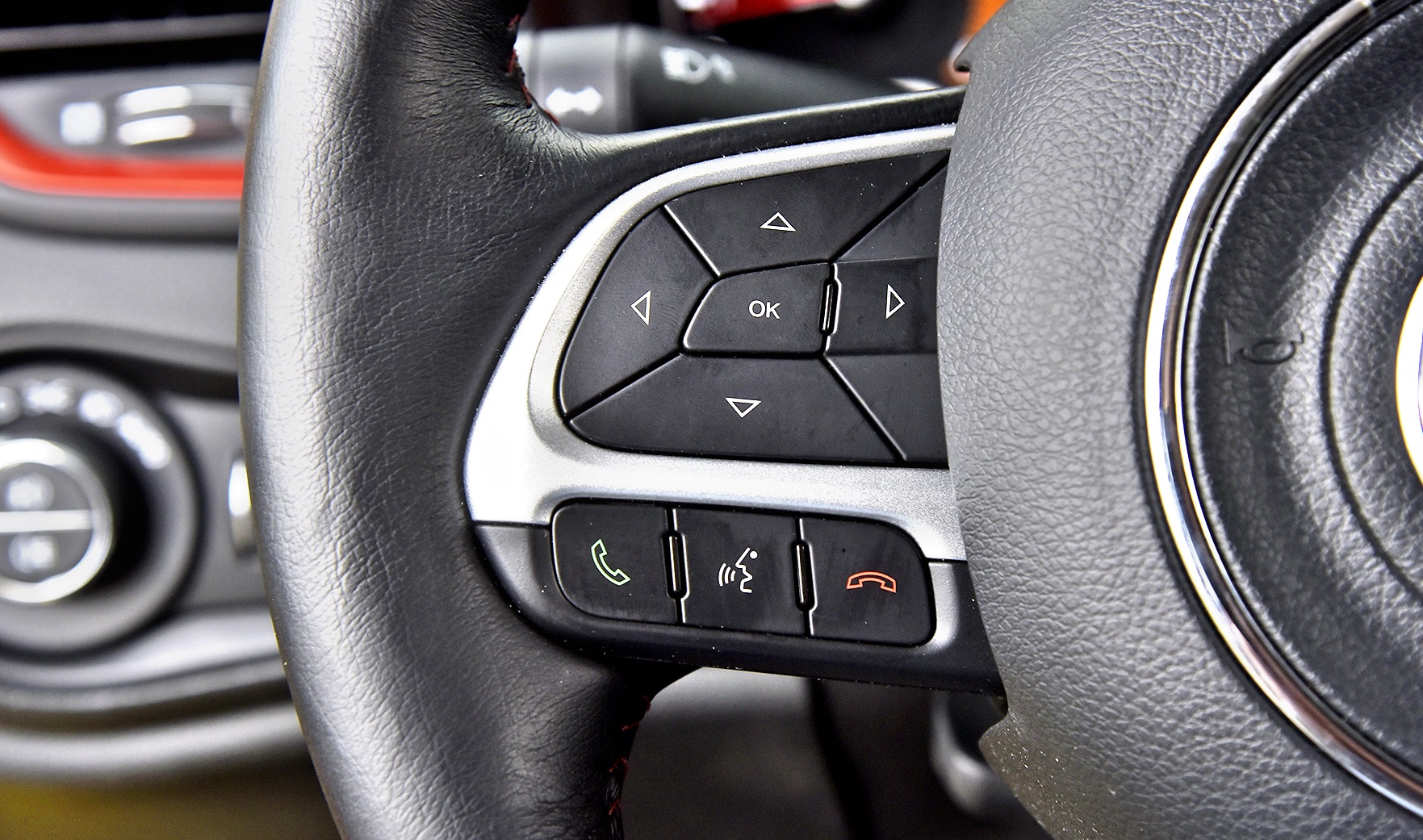 sterowanie bluetooth z kierownicy