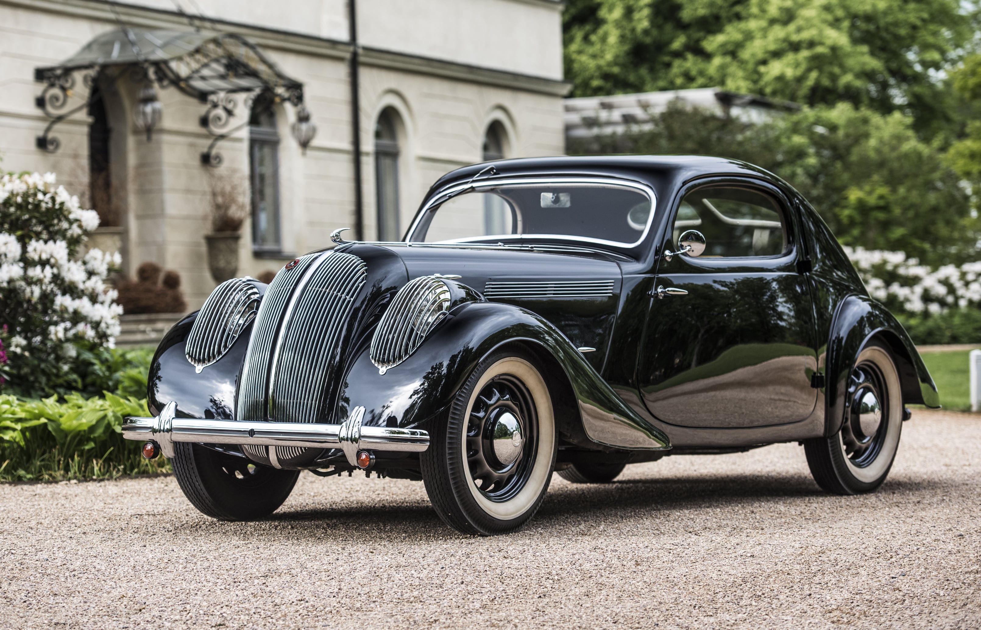 Skoda Popular Sport – przód i bok