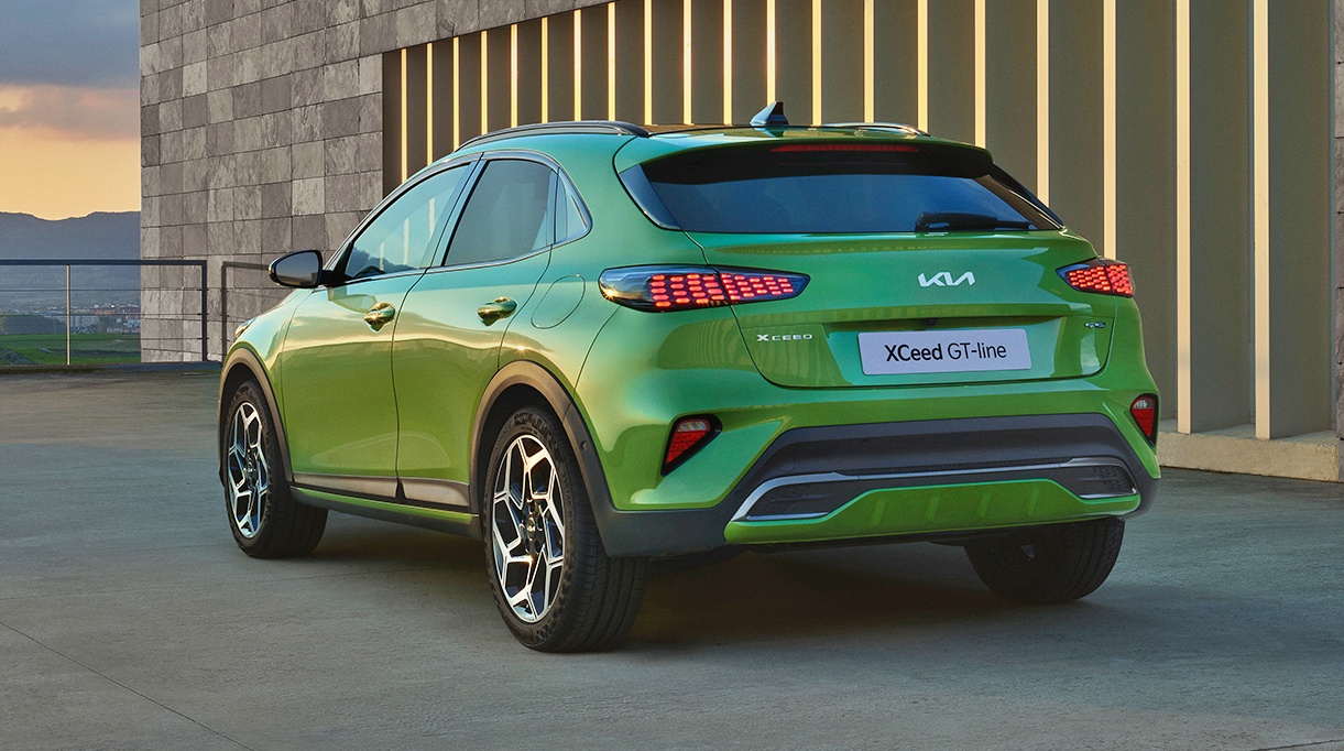 Kia_XCeed_tyl
