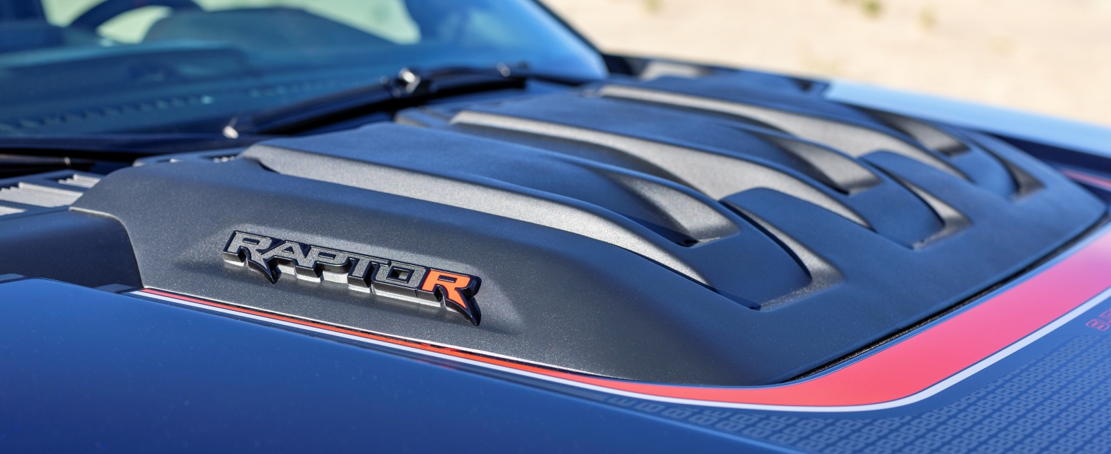 ford_f150_raptor_r_maska