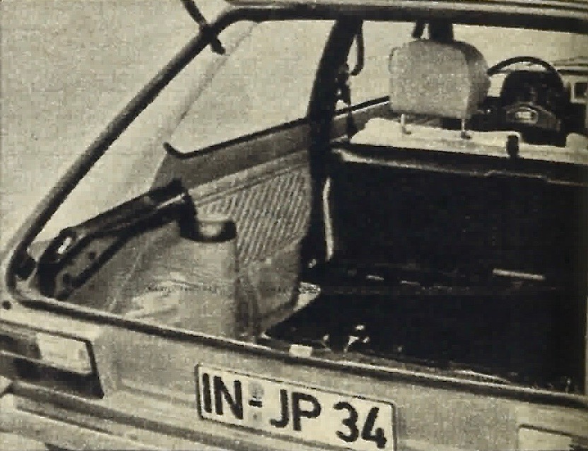 Audi 50 – bagażnik