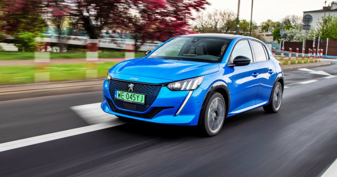 Peugeot 208 przód