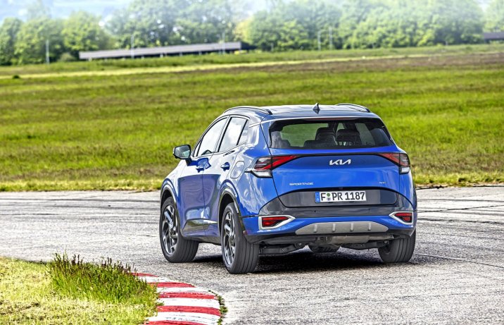 Kia Sportage 1.6 CRDi MHEV DCT AWD – tył