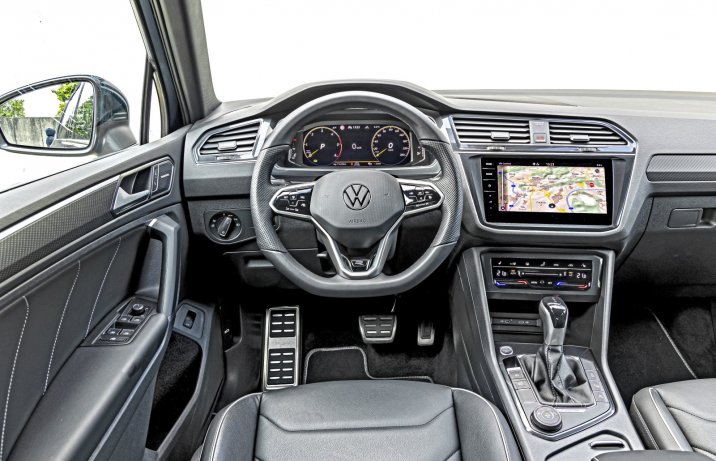 VW Tiguan 2.0 TDI DSG 4Motion – kokpit