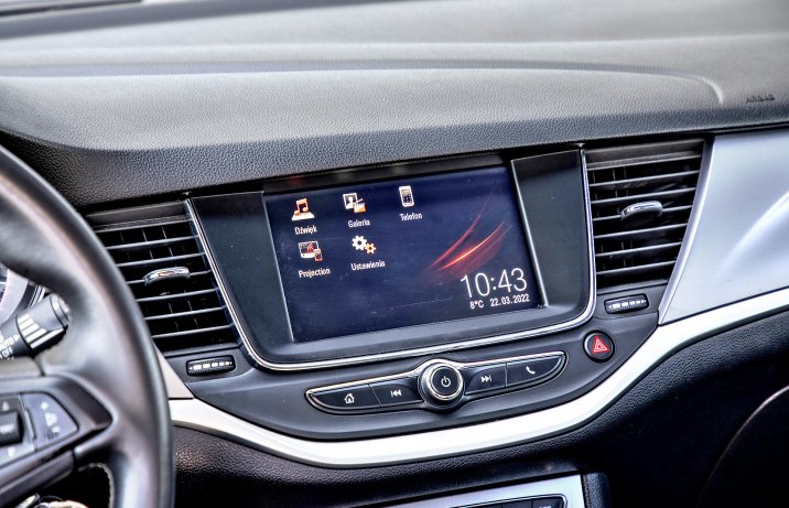 Opel Astra K – wyświetlacz