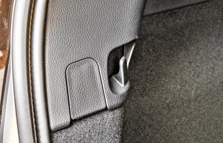 Toyota Aygo X 1.0 VVT-i (2022) – hak w bagażniku