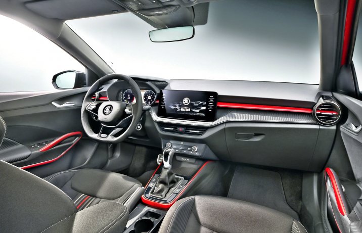 Skoda Fabia Monte Carlo – deska rozdzielcza