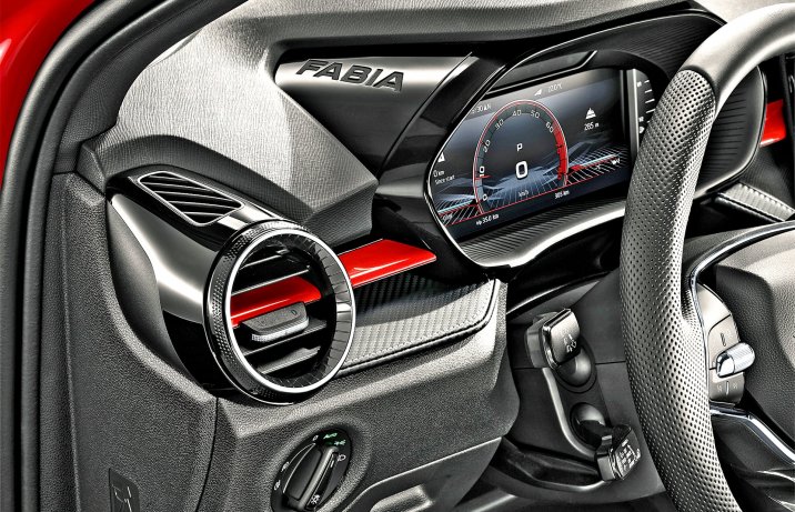 Skoda Fabia Monte Carlo – lewa część deski rozdzielczej