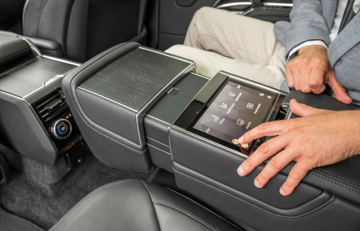 Range Rover - podłokietnik