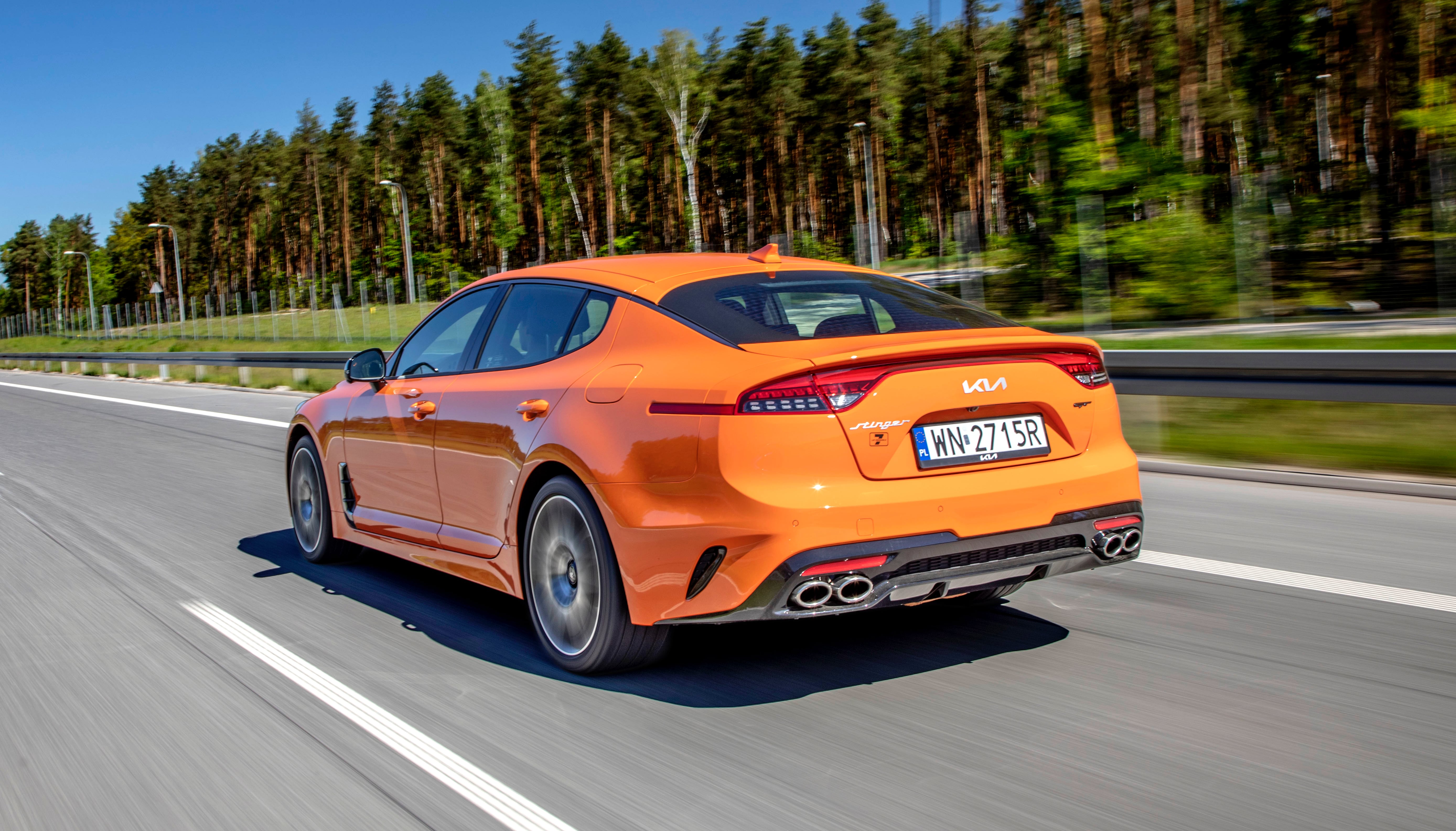 Kia Stinger 3.3 V6 T-GDI 8AT AWD GT  – tył w ruchu