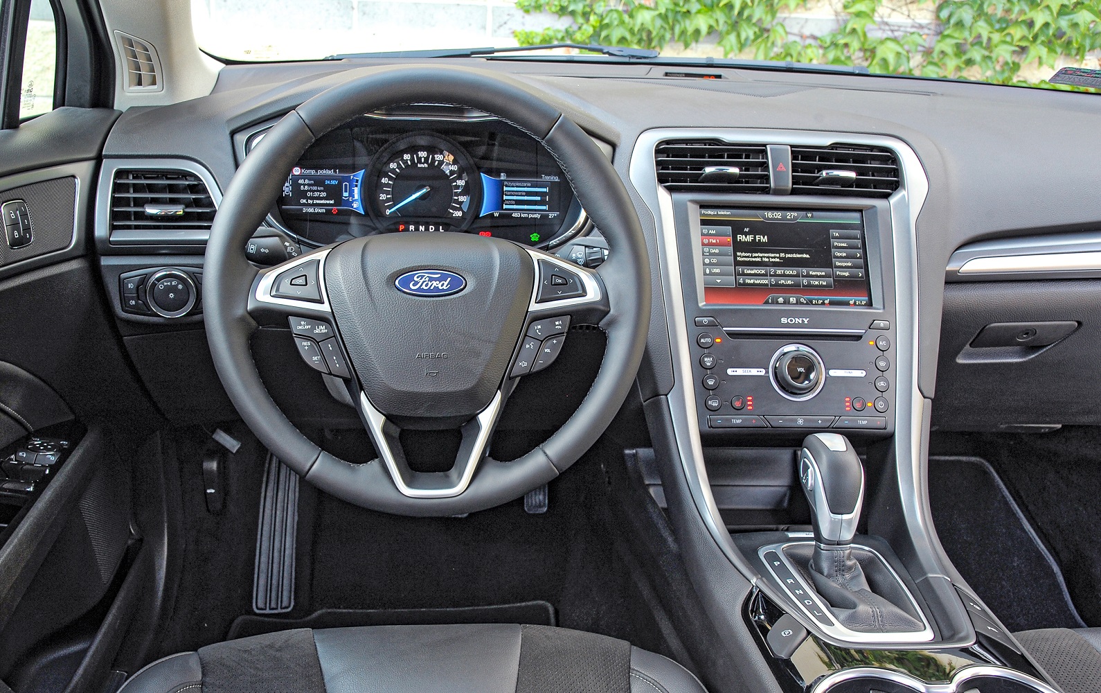 ford mondeo hybrid deska