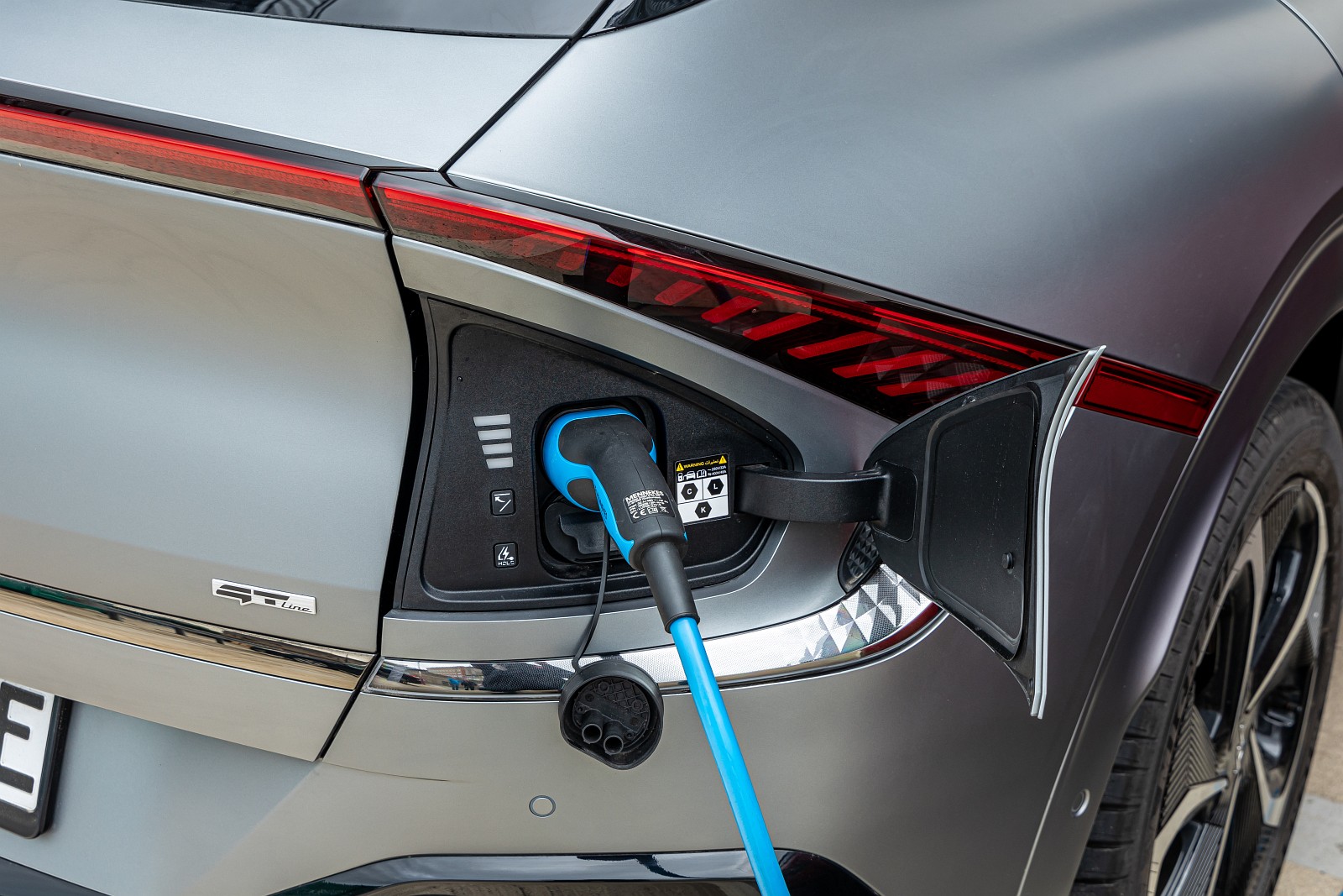 Kia_EV6_77_4_kWh_ładowanie