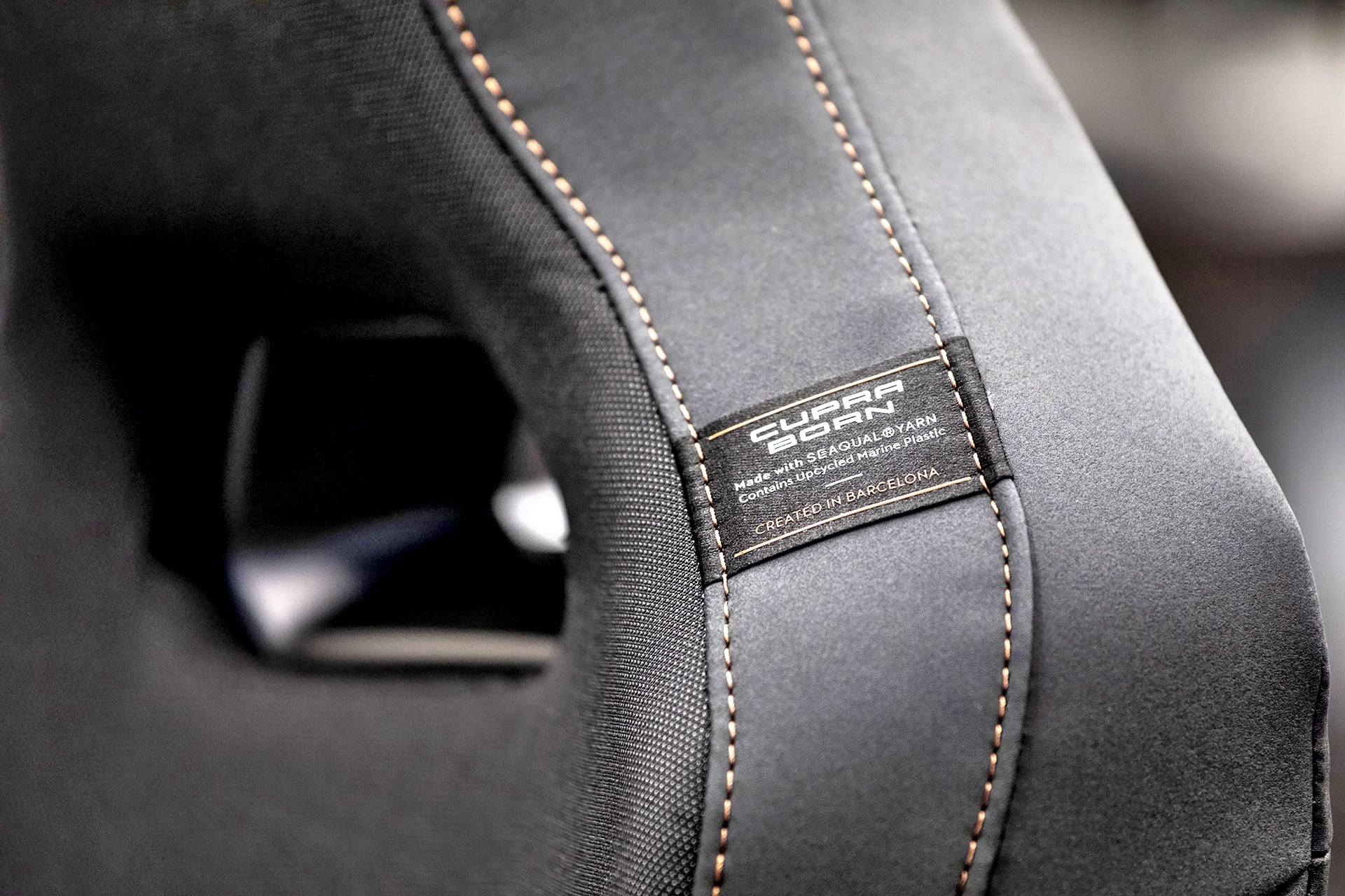 Cupra Born tapicerka Seaqual 