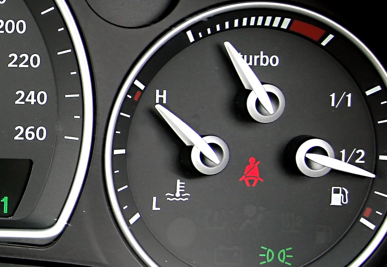 wysoka temperatura silnika