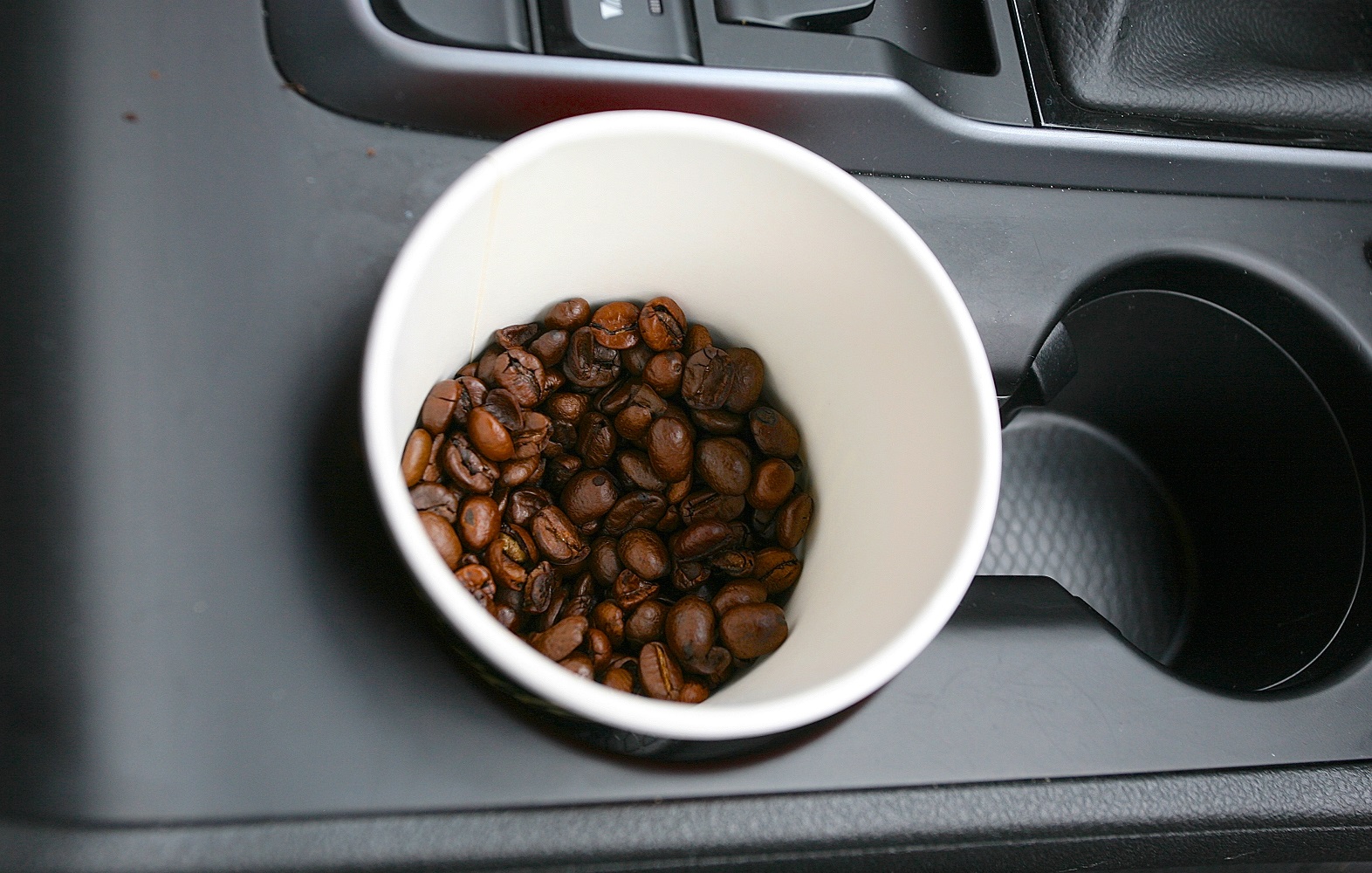 usuwanie zapachu kawa