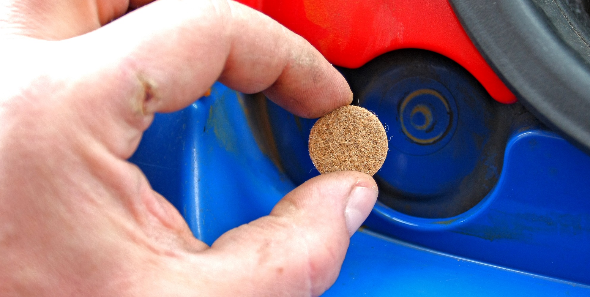 wyciszenie klapy bagaznika