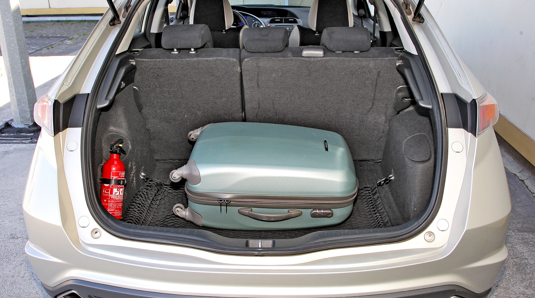 hodna civic Viii bagaznik