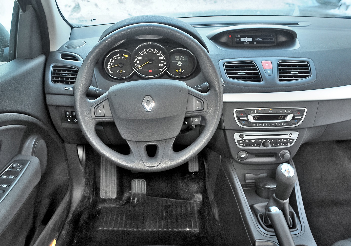 renault fluence deska