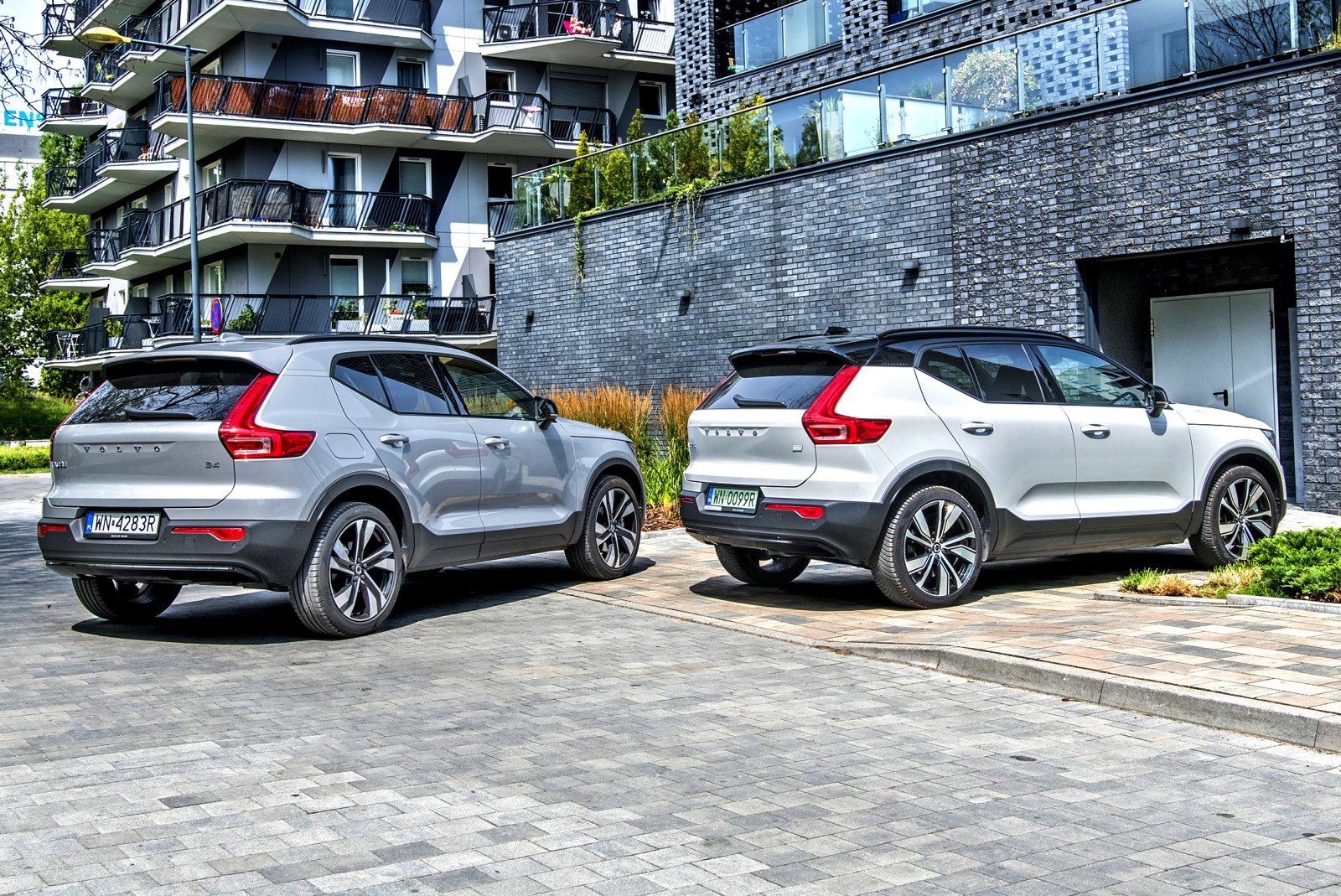 Volvo XC40 B4 Kontra XC40 P6 – Porównanie - Magazyn Auto