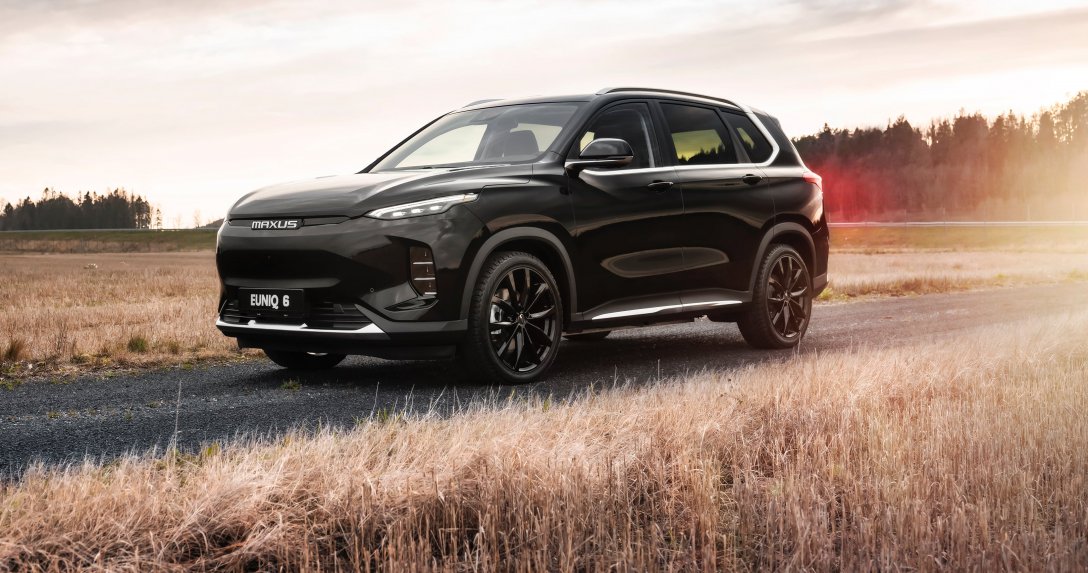 Maxus Euniq 6 – przód i bok