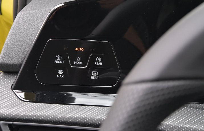 Volkswagen Golf 1.5 TSI EVO – sterowanie oświetleniem