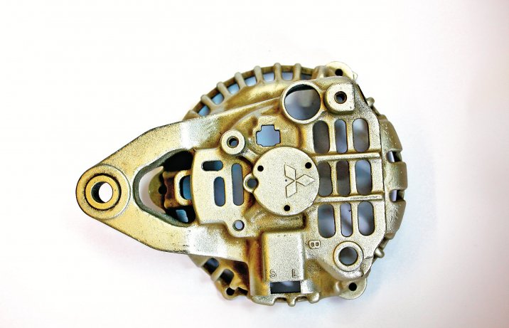 Alternator – korpus