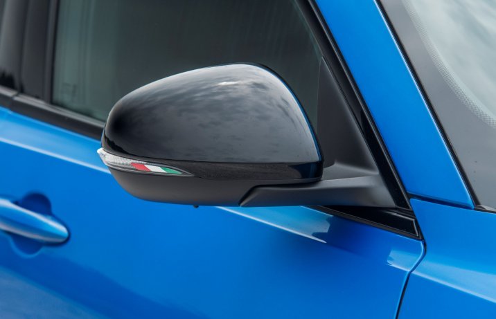 Alfa Romeo Tonale - lusterko