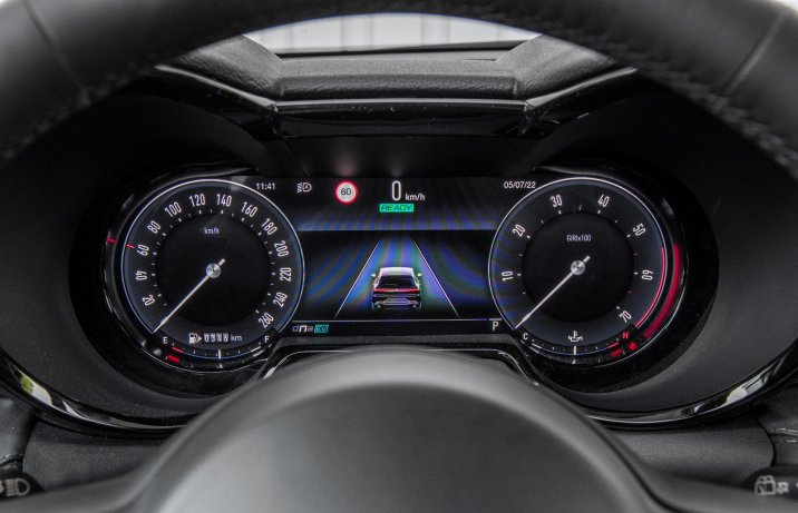 Alfa Romeo Tonale - zegary