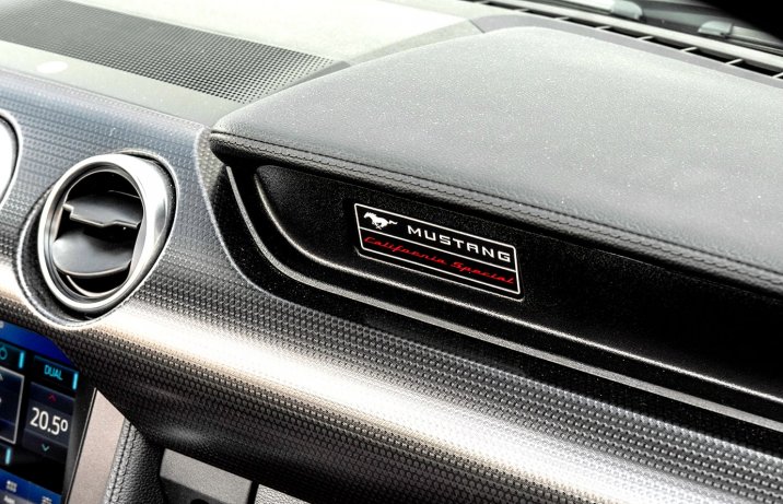 Ford Mustang California Special – emblemat