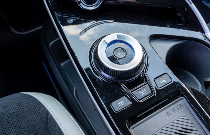 Kia EV6 77,4 kWh AWD - test (2022) - wybierak przekładni