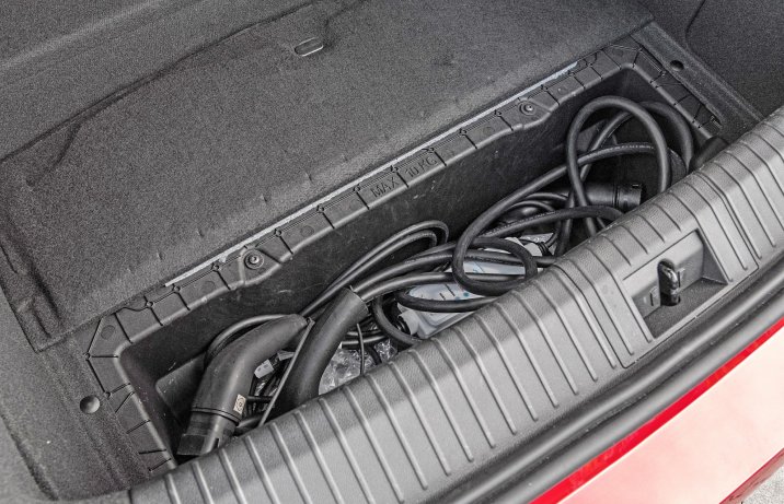 Renault Megane E-Tech EV60 – schowek