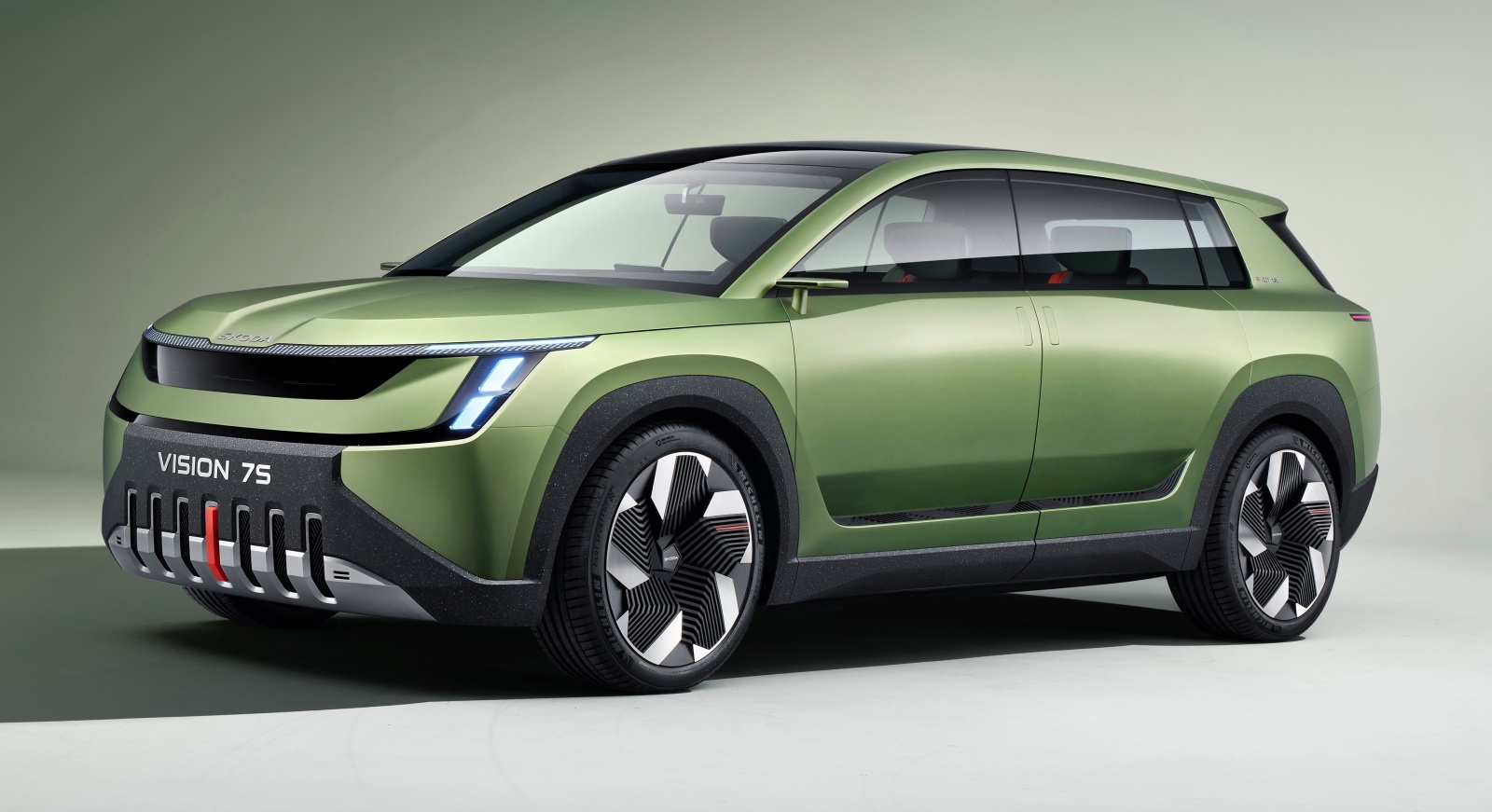 skoda_vision_7s_przod_1