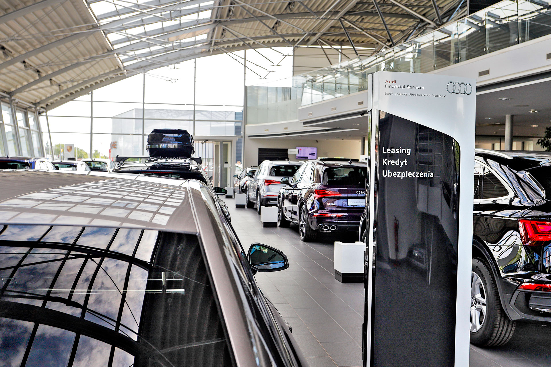 nowe_samochody_salon_sprzedazy_leasing