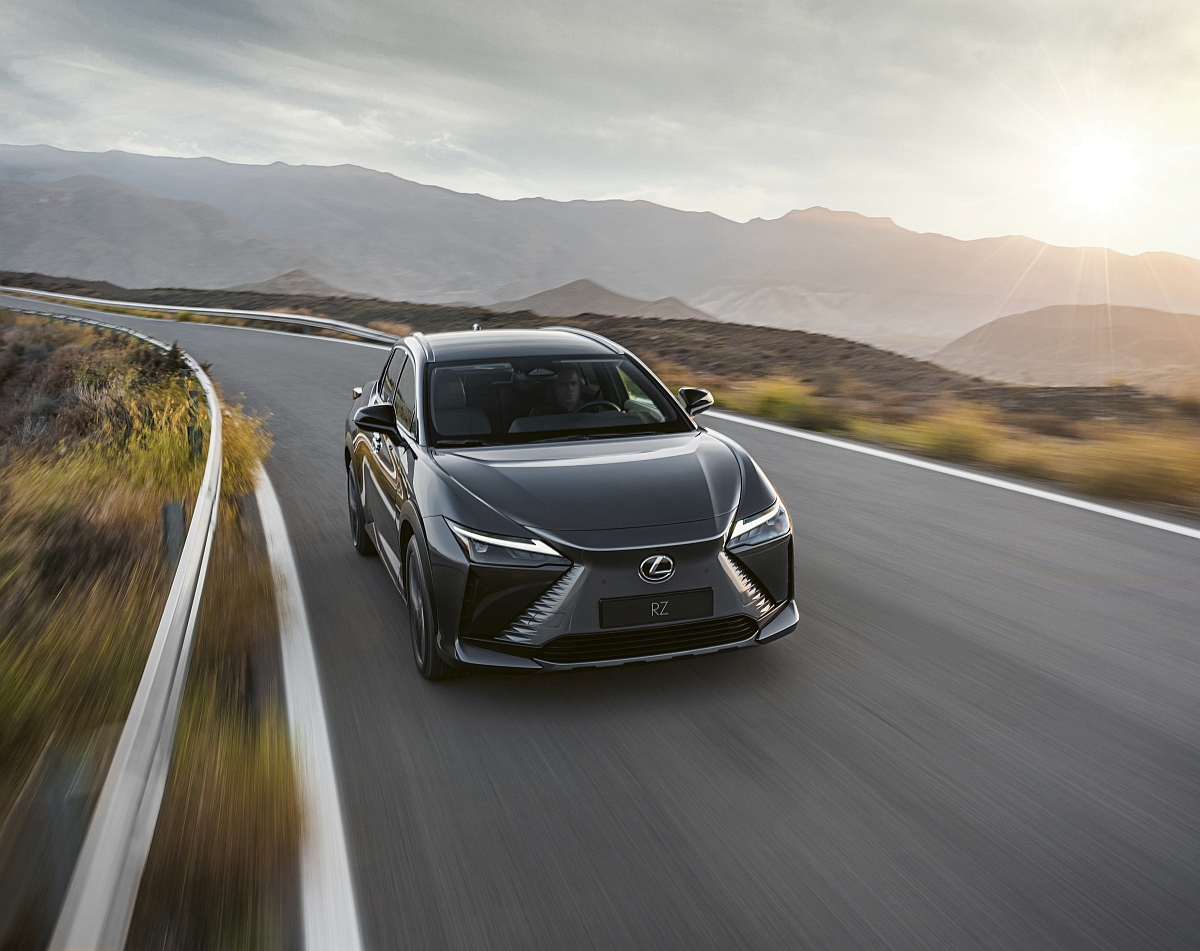 Lexus RZ_450e