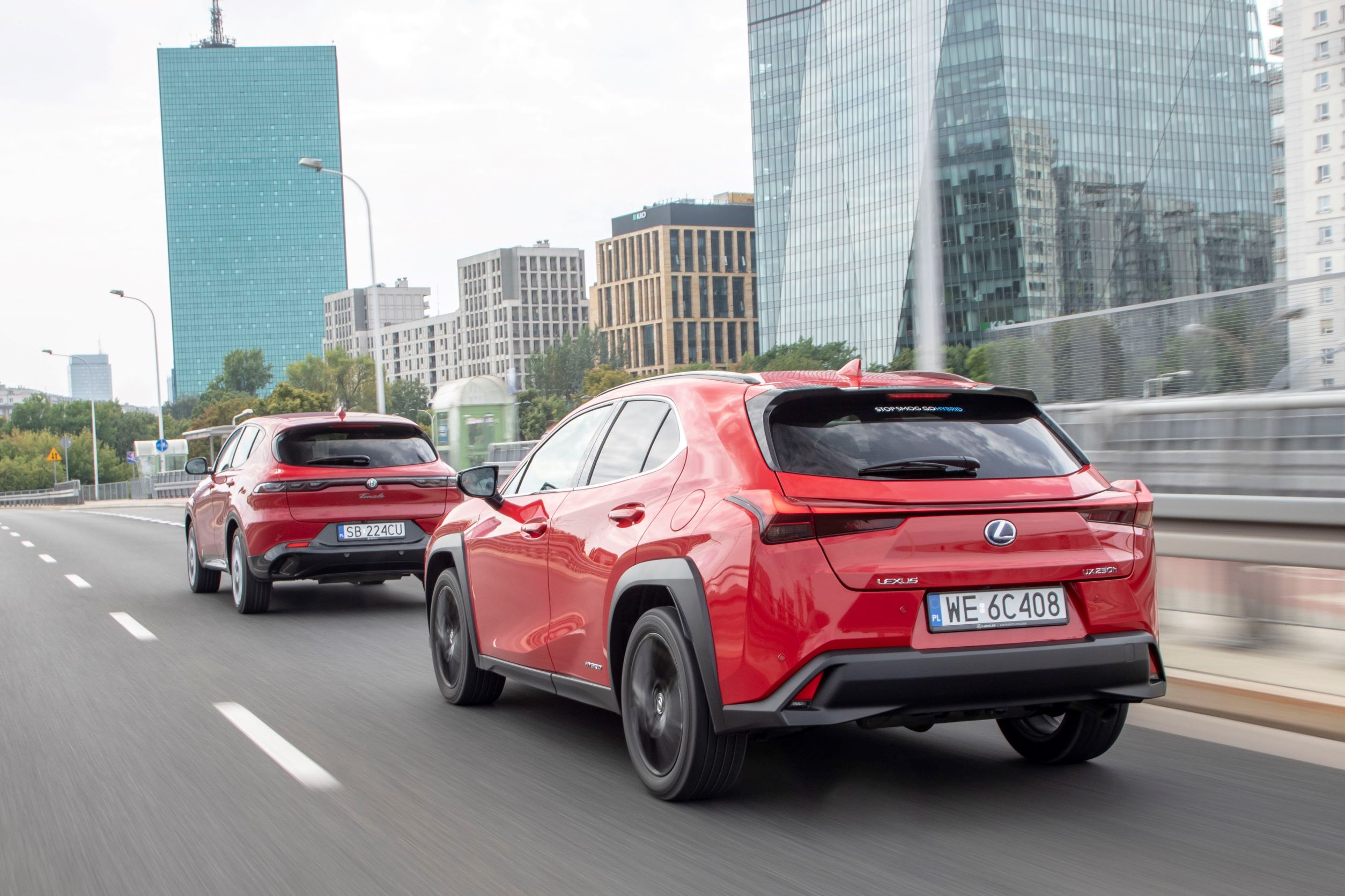 Alfa Romeo Tonale, Lexus UX 2