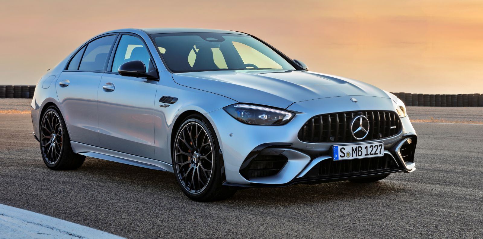 mercedes_amg_c63s_przod_1