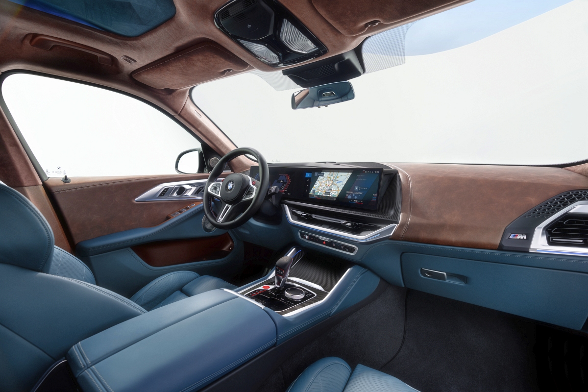 2023 BMW XM (7)