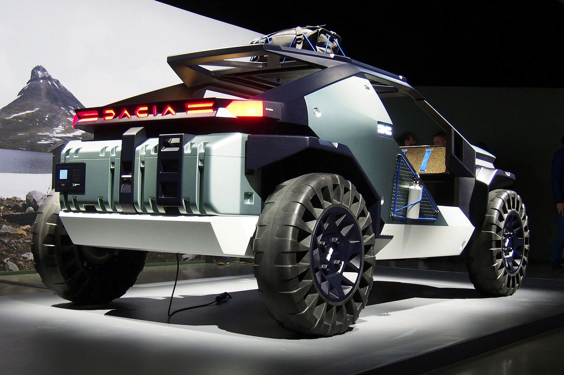 Dacia Manifesto Concept 15