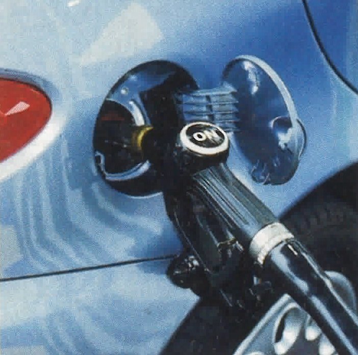 Historyczny lipiec 2025 roku na rynku nowych aut. Diesle dostały „bęcki” od elektryków