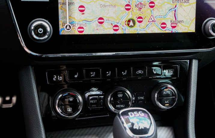 Skoda Superb Combi - klimatyzacja