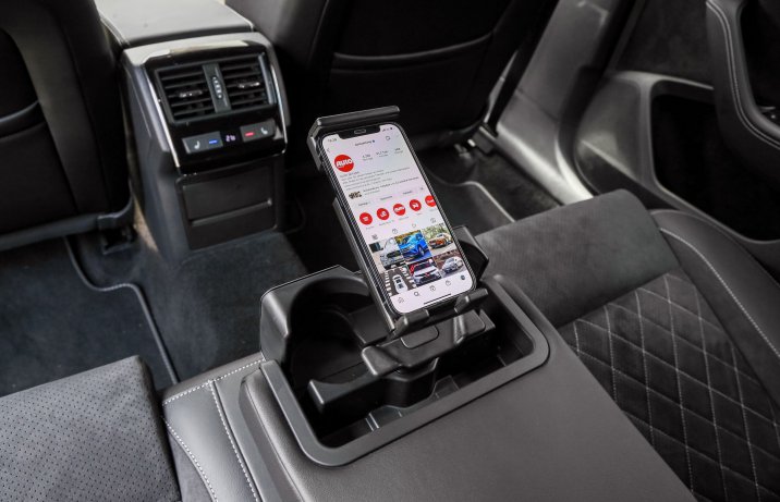 Skoda Superb Combi - uchwyt wielofunkcyjny